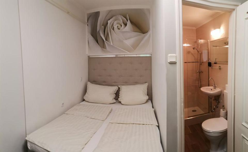 Lika Panzio Gyula Otel Dış mekan fotoğraf